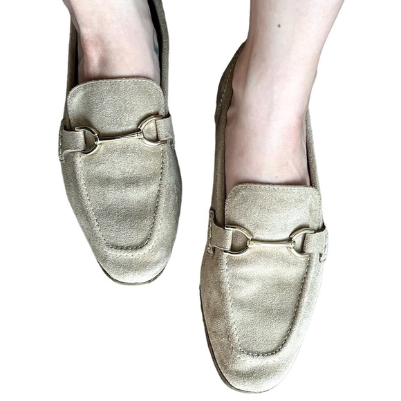 A New Day Taupe Loafers Size 7 Memory Foam Womens Laurel Flat Loafers Gold Metal - Picture 3 of 8